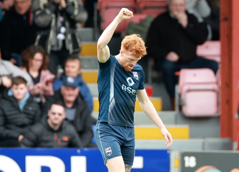Simon Murray levelled for County