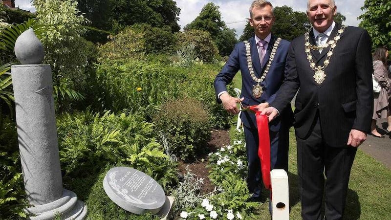 Belfast mayor Brian Kingston and Galway mayor Noel Larkin at the sculpture unveiling in Botanic Gardens. Picture by Hugh Russell 