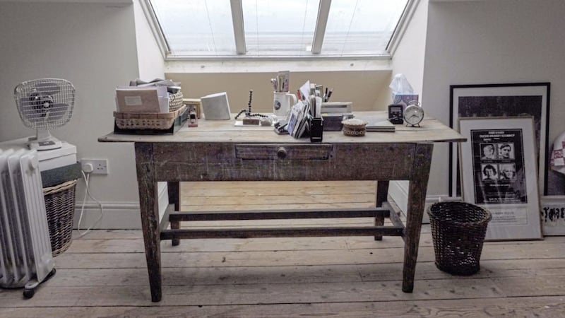 Seamus Heaney&#39;s writing desk. Picture by BBC 