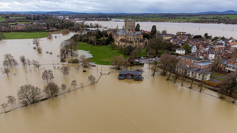 The cost of flooding in the UK could rise by 13-23% if carbon emissions are not slashed globally, researchers said.