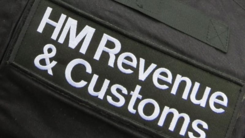 The American company&#39;s contract has been dumped by HMRC following complaints it wrongly cut payments to hundreds of claimants 