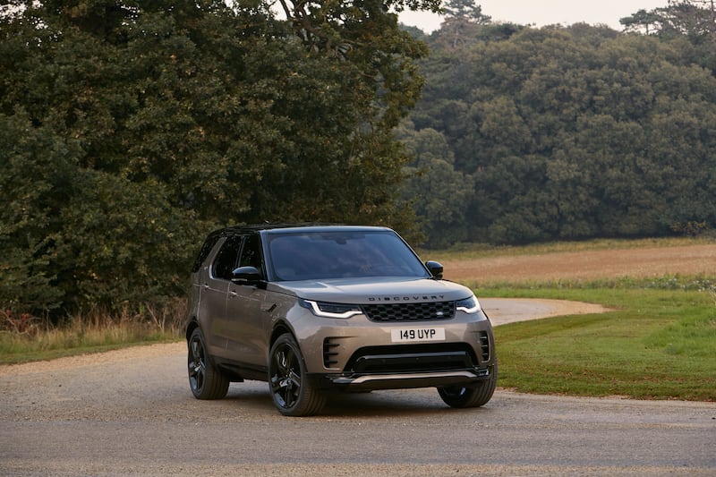 The Discovery offers go anywhere ability with luxurious credentials. (Credit: Land Rover media centre)