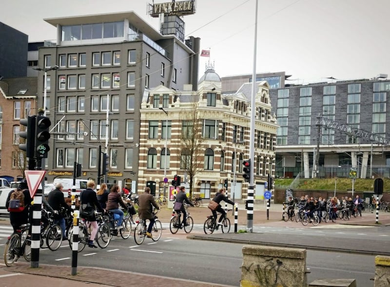 The Netherlands&#39; cycle network has segregated lanes, its own traffic lights and cyclists have priority at roundabouts 