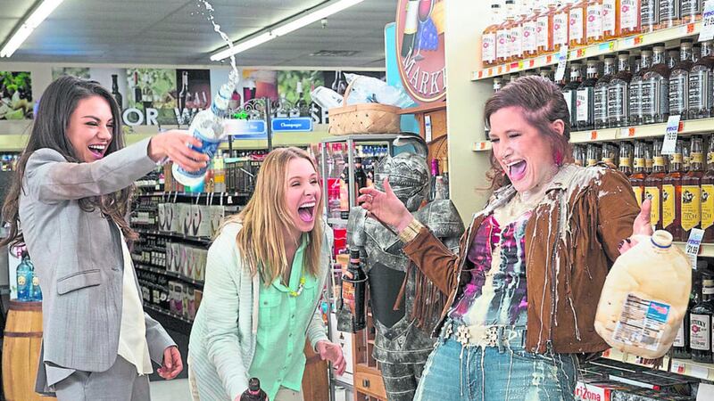 Mila Kunis, Kathryn Hahn and Kristen Bell on a shopping spree in Bad Moms 