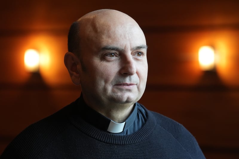 Father Gabriel Romanelli called for a ceasefire to allow a dialogue aimed at ending the conflict
