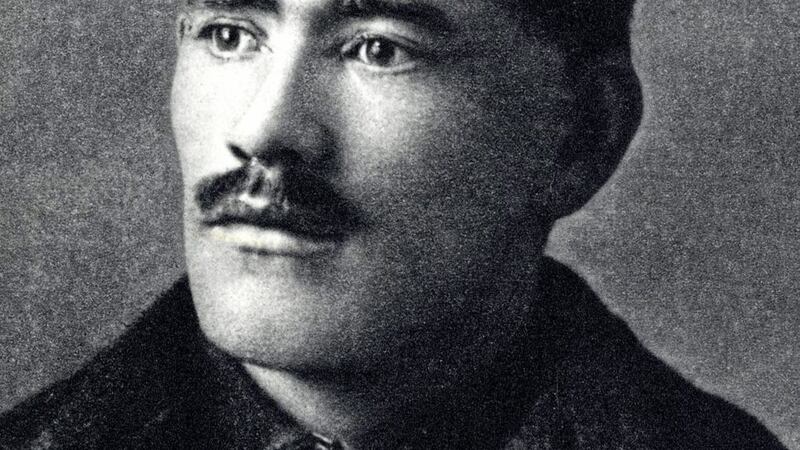 A commemorative blue plaque to the memory of war poet, Francis Ledwidge will be unveiled in Derry. 