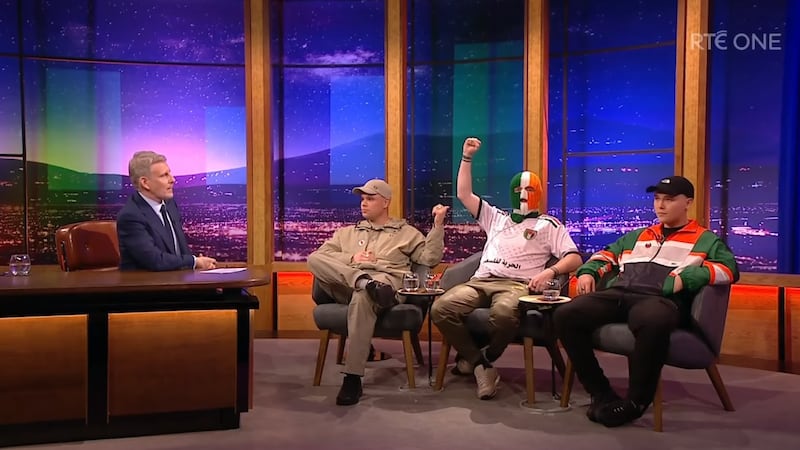 Late Late Show host Patrick Kielty (left) with Kneecap’s (L-R) Móglaí Bap, DJ Próvaí and Mo Chara, after they unveiled a pro-Palestinian jersey during their Friday night interview on RTÉ's flagship talk show.