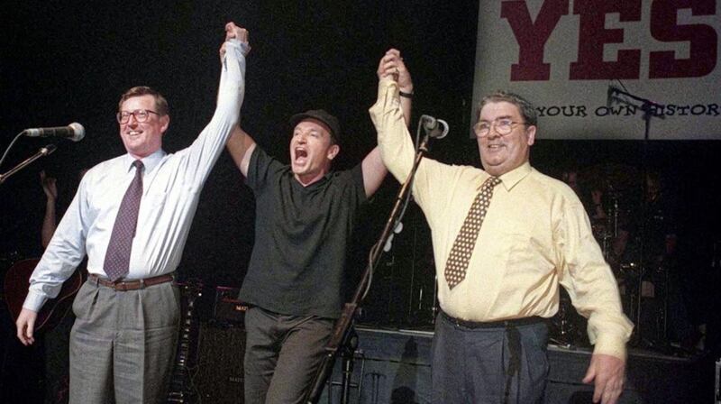 David Trimble (left) and SDLP leader John Hume (right) pictured with Bono 