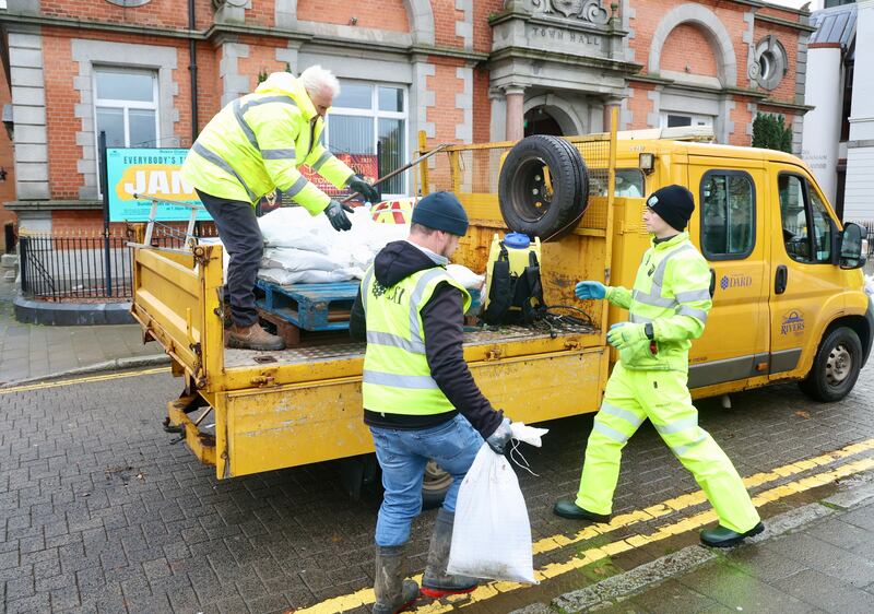 The Rivers Agency put sandbags outside Newry Town Hall. PICTURE MAL MCCANN