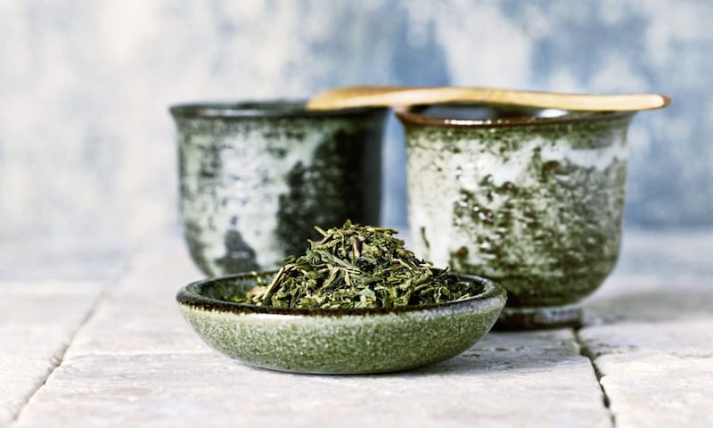 There is evidence that green tea extract aids weight loss, but it is also toxic and affects the liver 