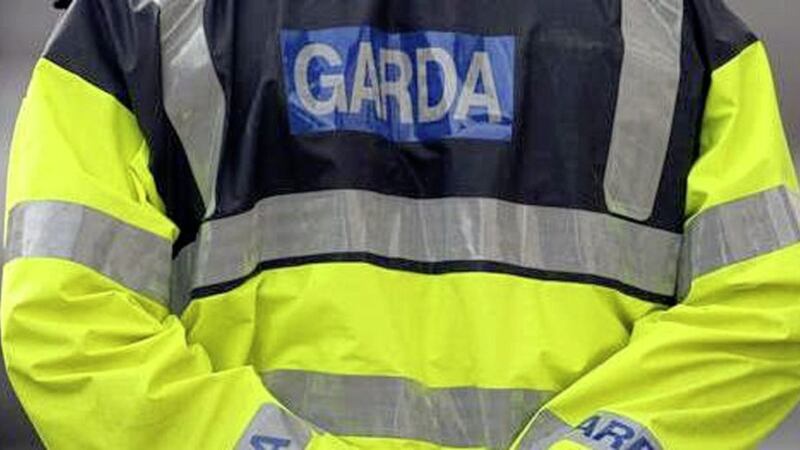 Garda&iacute; in Co Donegal have sealed off a popular Gweedore beach after part of a human leg was found washed ashore. 