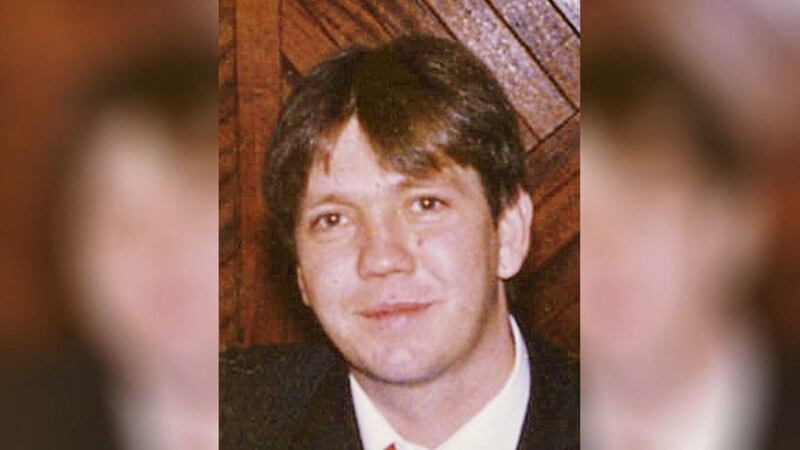The Police Ombudsman have appealed for eye witnesses to the shooting of Colum Marks in 1991. 