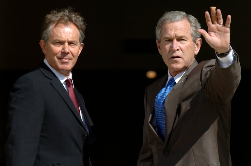 Tony Blair welcomes American President George W Bush to the first meeting of the G8 Summit in 2015