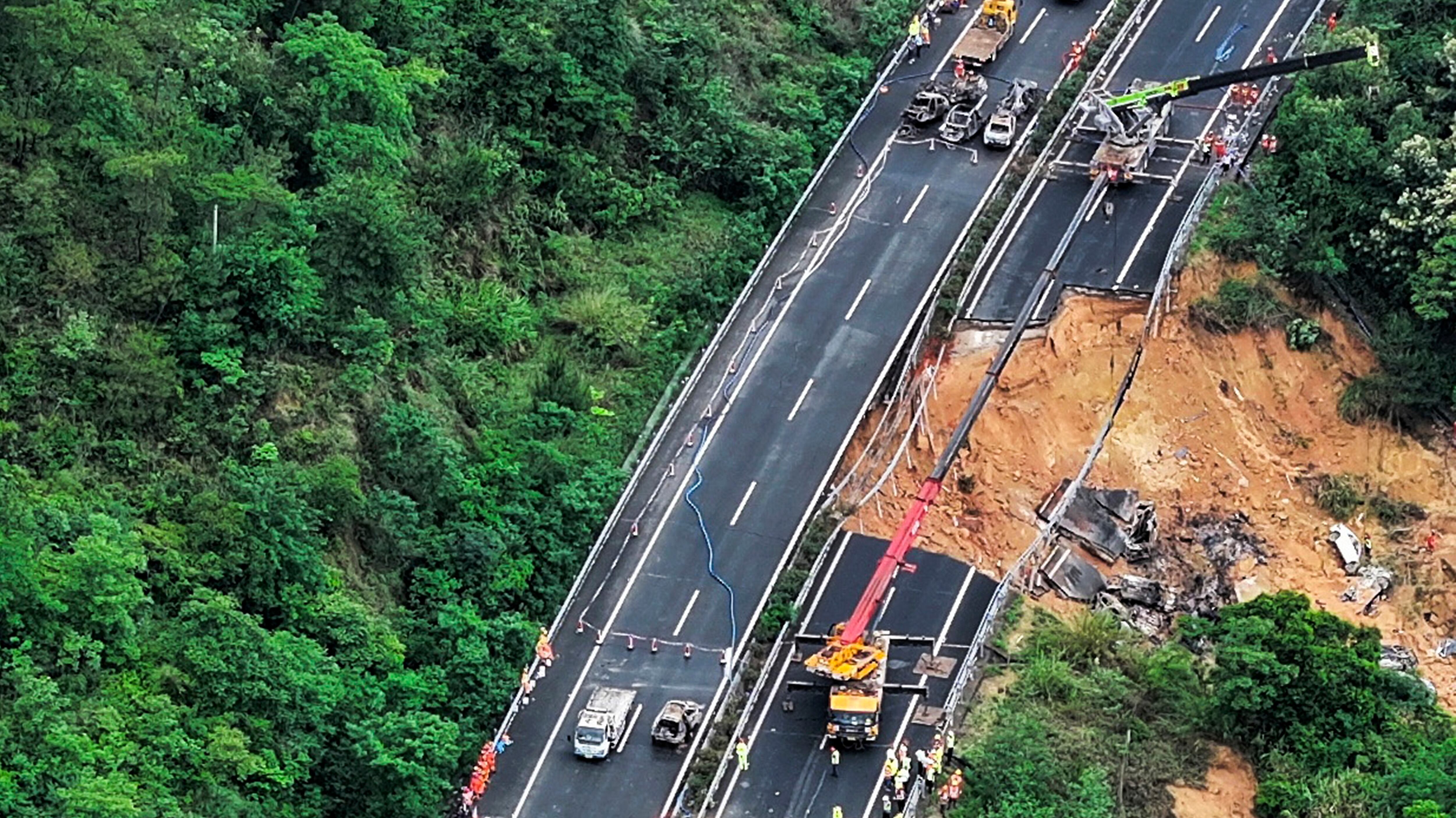 At least 24 people were killed when a section of the Meizhou-Dabu Expressway in southern China collapsed early on Wednesday (Xinhua News Agency/AP)
