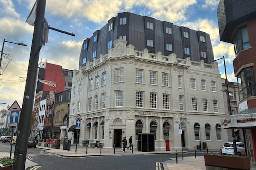 Councillors overrule planners to allow rooftop hotel extension to stay