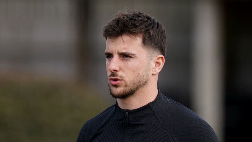 A woman bombarded Chelsea midfielder Mason Mount with messages in a four-month stalking campaign (John Walton/PA)