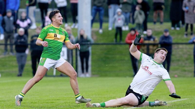 Creggan's Conor McCann fires a goal chance over Cargin goalkeeper John McNabb's crossbar during extra-time in Dunsilly. Picture by Philip Walsh 