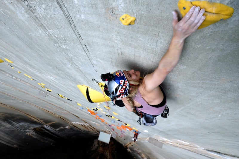 Shauna Coxsey perfming during Red Bull Dual Ascent 2022 in Switzerland