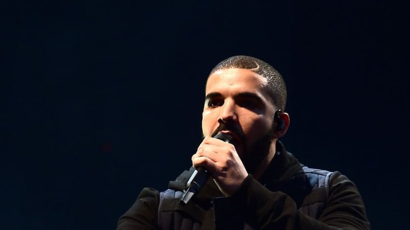 Drake hits out at Grammys for labelling Hotline Bling a rap song