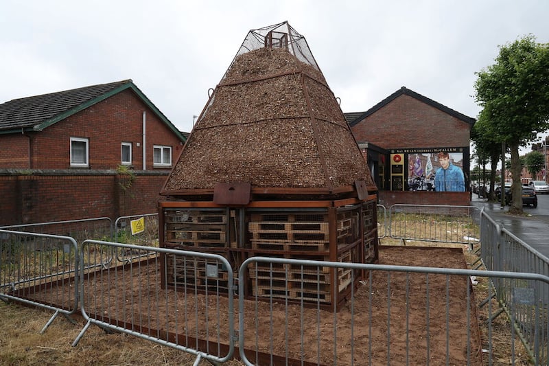 A beacon has been used in place of a bonfire at Ainsworth Avenue off the Shankill Road in Belfast. Communities can apply for council funding to purchase a beacon which is an environmentally friendly alternative to a bonfire. Eleven groups applied this year 
