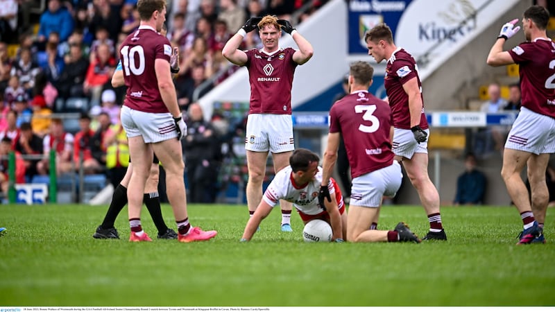 Ronan Wallace puts his hands to his head after Darragh Canavan (grounded) is awarded a free in front of goal. Picture: Sportsfile