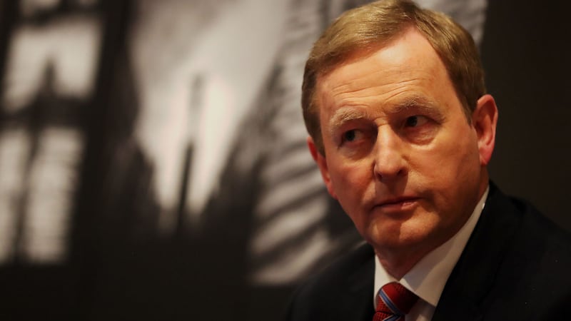 <span style="color: rgb(51, 51, 51); font-family: sans-serif, Arial, Verdana, &quot;Trebuchet MS&quot;; ">Ireland's outgoing prime minister, Enda Kenny, has pledged to fully support his successor.</span>