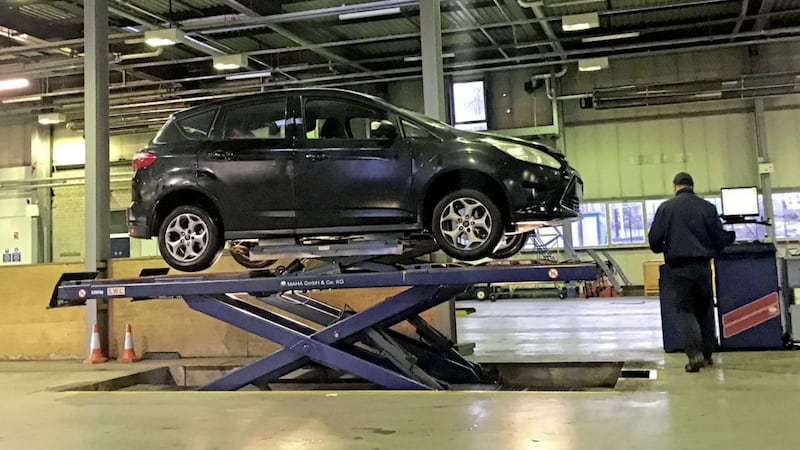PSNI officers have been &quot;encouraged to exercise discretion&quot; during the ongoing MoT lift fault debacle. Picture by Alan Lewis/PhotopressBelfast.co.uk 