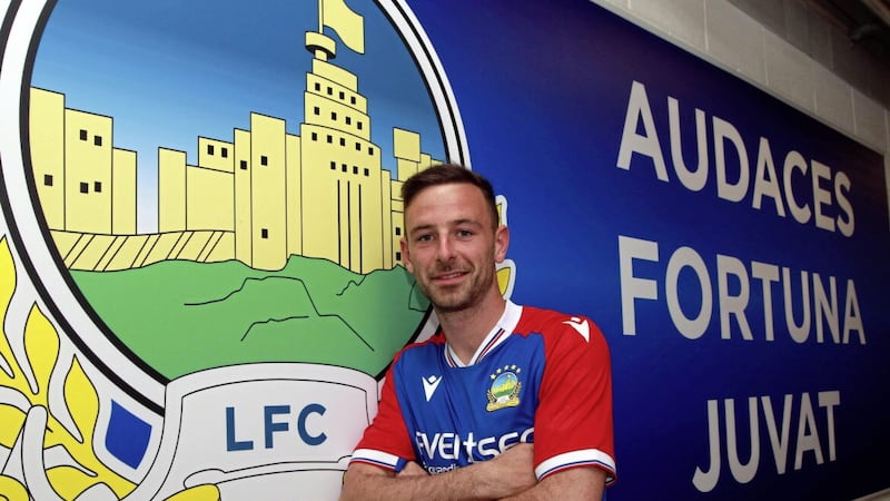 Linfield&#39;s new signing Matthew Fitzpatrick from Glenavon 
