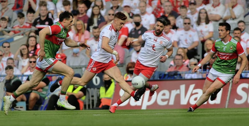 11/9/2021  Tyrones  Conor Meyler with Mattie Donnelly     in action with Mayos  Patrick Durcan and Stephen Coen   in Saturdays All Ireland Final game at Croke Park      Picture   Seamus Loughran. 