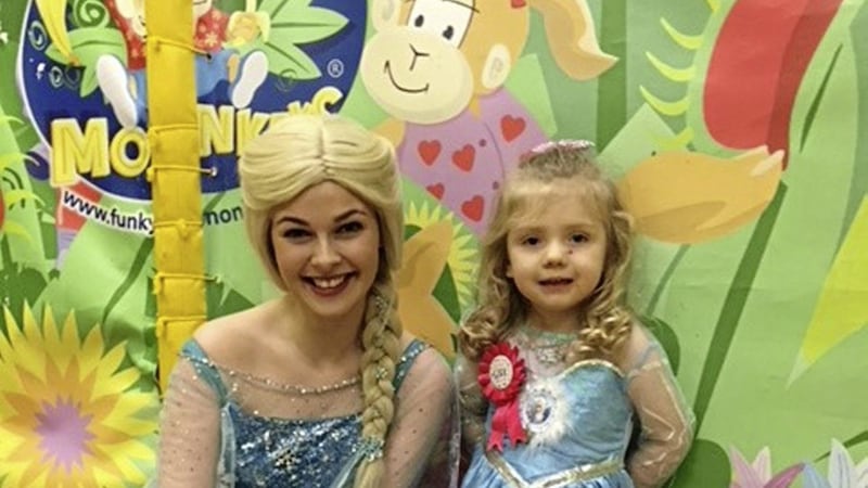 Marie Louise&#39;s daughter, Abbie had a magical time meeting Queen Elsa who came to her 3rd birthday party 