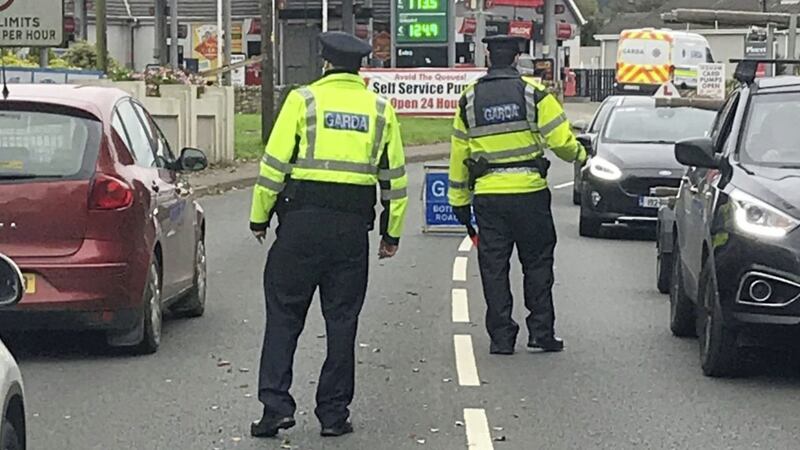Garda&iacute; are mounting temporary &quot;static&quot; checkpoints on main border crossings, including at Muff (pictured) in Co Donegal, with mobile patrols on minor roads 
