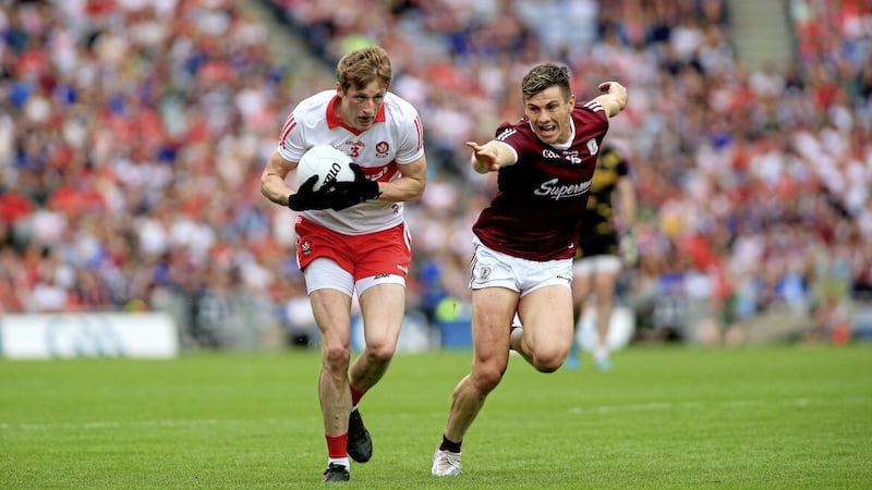 9/7/2022  Derrys   Brendan Rogers    in action with  Galways  Shane Walsh     in Saturdays  All Ireland Football Semi Final at Croke Park   Picture  Seamus Loughran 