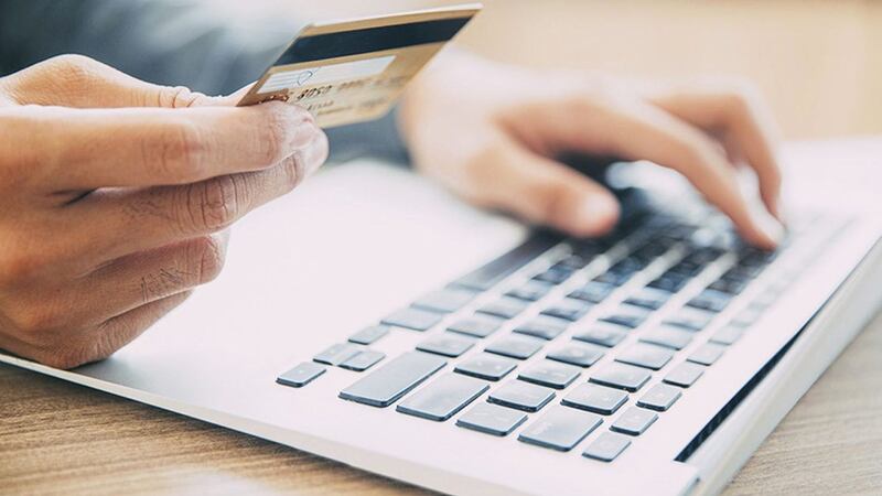 Checking credit card repayments can leave people feeling all at sea, according to a poll 