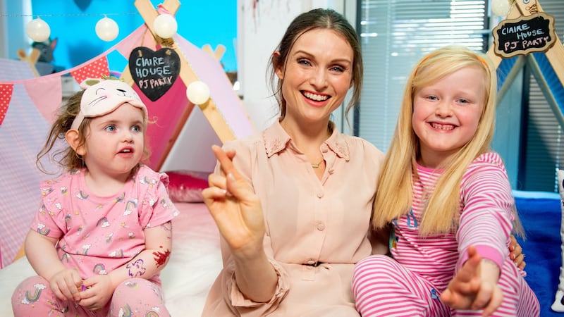 The singer has taken part in a pyjama-themed party at a children’s hospice which has benefited from funds raised by the National Lottery.