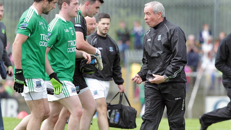 <span style="font-family: Arial, sans-serif; ">Fermanagh manager Pete McGrath encourages his team at half-time in Ballybofey on Sunday <br />Picture by Margaret McLaughlin</span>&nbsp;
