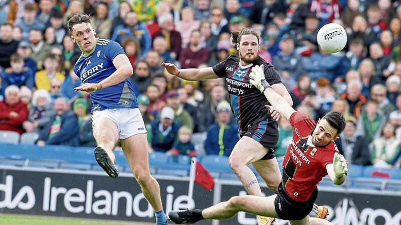 David Clifford nets in the league final despite the attentions of Mayo&#39;s Padraig O&#39;Hora and Rory Byrne. Picture by Philip Walsh 