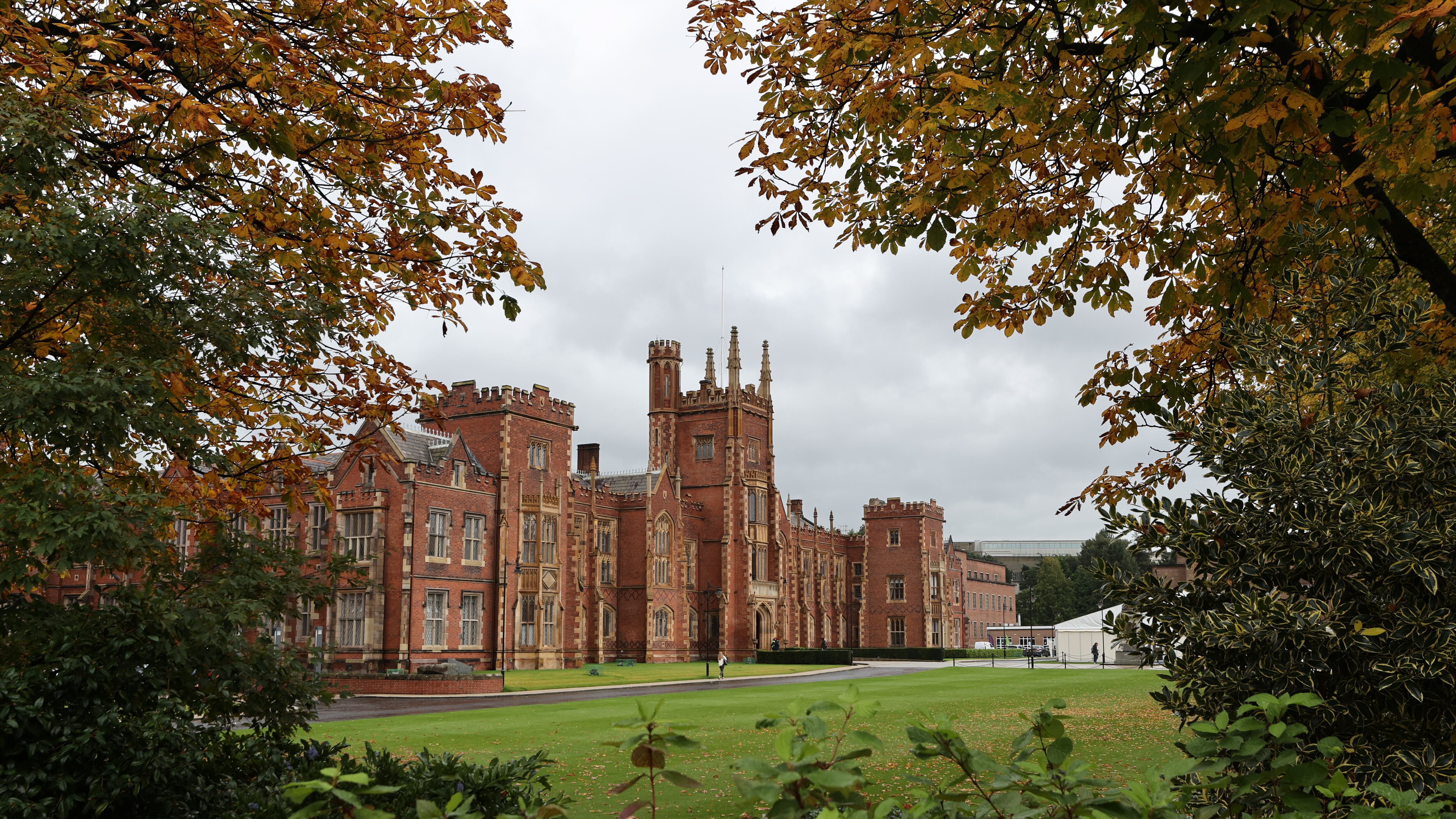 A statement by Queen’s University Belfast on the conflict in the Middle East is ‘not good enough’, a group has contended