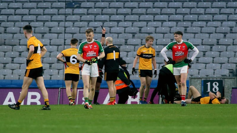 <b>TURNING POINT:</b> Naomh &Eacute;anna goalkeeper Paddy Flood is black carded during Saturday night&rsquo;s Intermediate football final at Croke Park