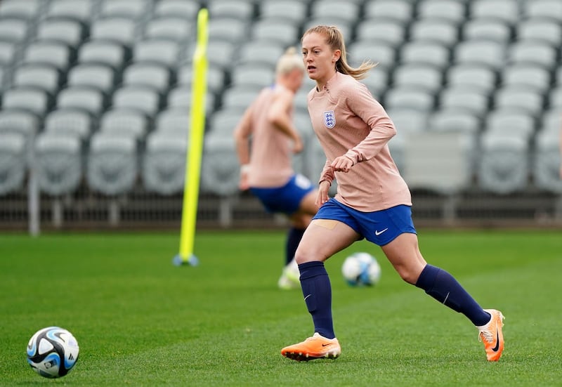England midfielder Keira Walsh could make a stunning comeback after training with the team on Sunda
