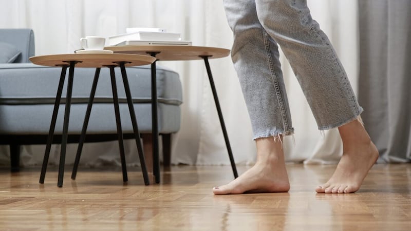 Hard floor surfaces can exacerbate all sorts of common foot problems, including flat feet and fallen arches 