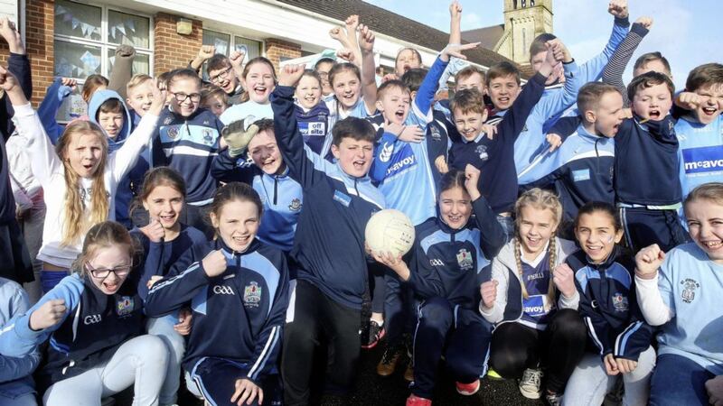 St John&#39;s Primary School pupils show their support for local GAA club Moy Tir Na n&Oacute;g ahead of the final in Croke Park this weekend. Picture by Mal McCann 