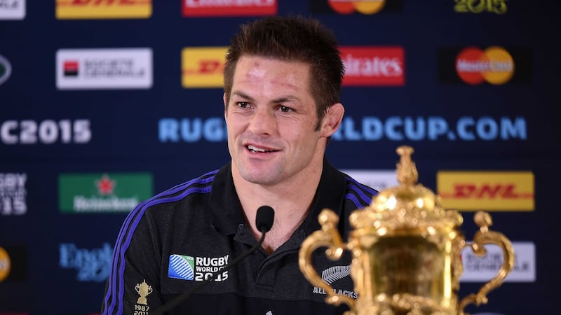 New Zealand's Richie McCaw with the Webb Ellis Cup during a press conference at Pennyhill Park, London.<span style="font-style: italic; color: rgb(38, 34, 35); line-height: 26.4px; box-sizing: border-box; font-family: Verdana, Arial, Helvetica, sans-serif; font-size: 13.3333px;">&nbsp;</span>
