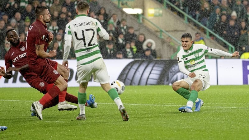 Celtic&#39;s Mohamed Elyounoussi scores his side&#39;s second goal of the game during the UEFA Europa League Group E match against Romanian side Cluj at Celtic Park, Glasgow. 