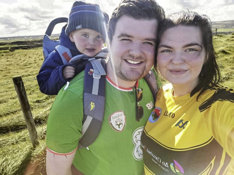 D&aacute;ith&iacute; with parents M&aacute;irt&iacute;n and Seph on a day out during lockdown 