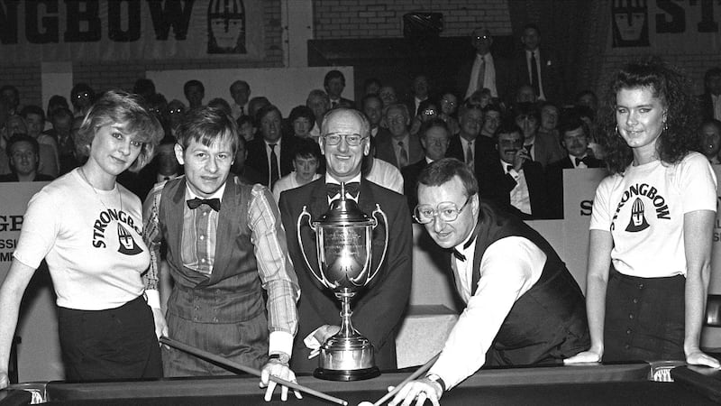 Alex Higgins and Dennis Taylor (right) ahead of the Strongbow Irish Professional Snooker Championship final at Maysfield leisure centre, Belfast in May 1986. Taylor won 10-7. Picture by Pacemaker&nbsp;