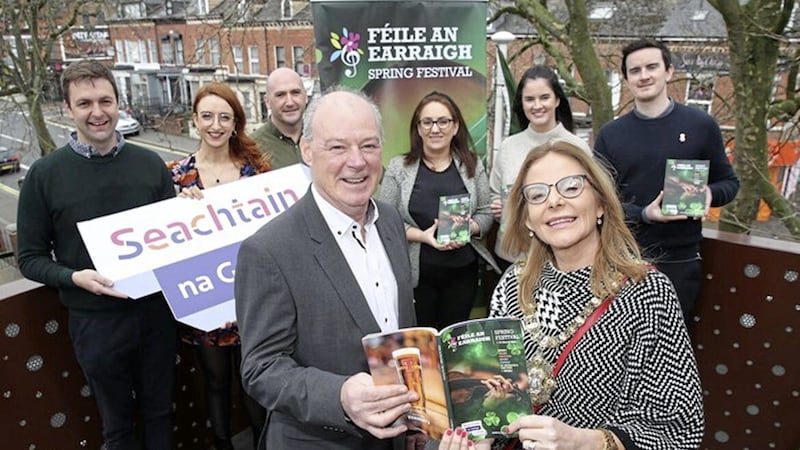 F&eacute;ile an Phobail Director Kevin Gamble and Belfast lord mayor Tina Black pictured at the launch of the 2023 F&eacute;ile an Earraigh spring festival. 
