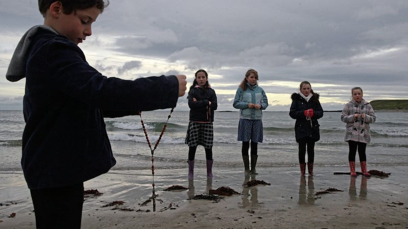 Children join a large number of people to encircle Ireland with prayer last year. Picture by Bill Smyth 