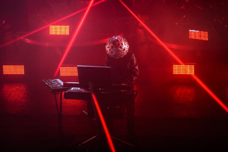 Pet Shop Boys laser performance