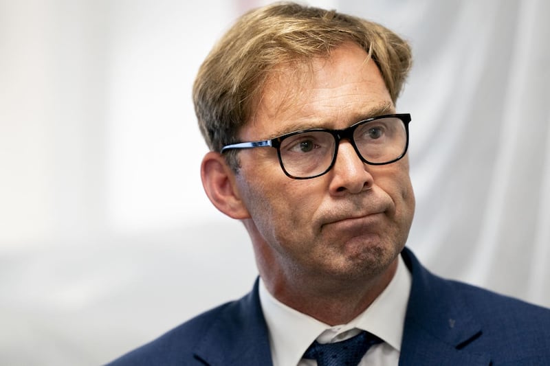 Tobias Ellwood has described the disappearance of the signs as an ‘act of antisemitic vandalism’