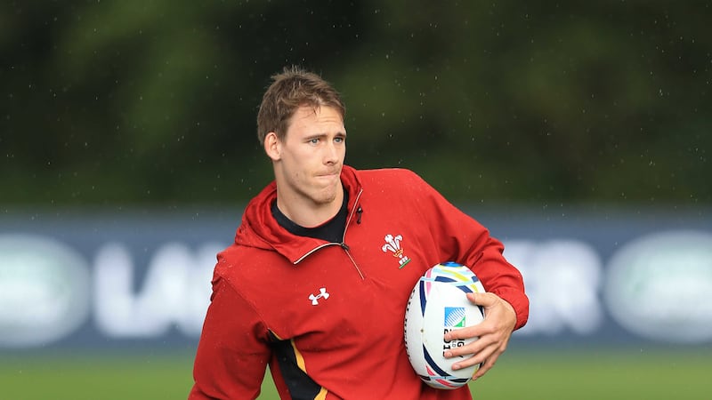 Liam Williams should start for Wales against England after recovering from a knock sustained against Uruguay &nbsp;